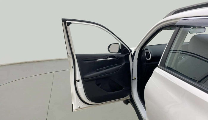 2024 KIA SONET HTK (O) 1.2 Petrol MT, Petrol, Manual, 7,905 km, LHS Front Door