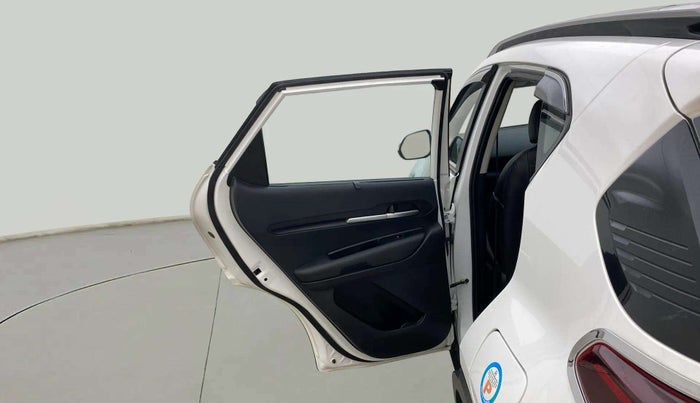 2024 KIA SONET HTK (O) 1.2 Petrol MT, Petrol, Manual, 7,905 km, LHS Rear Door