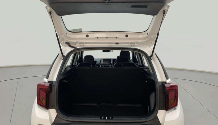 2024 KIA SONET HTK (O) 1.2 Petrol MT, Petrol, Manual, 7,905 km, Boot Open Zoomed View