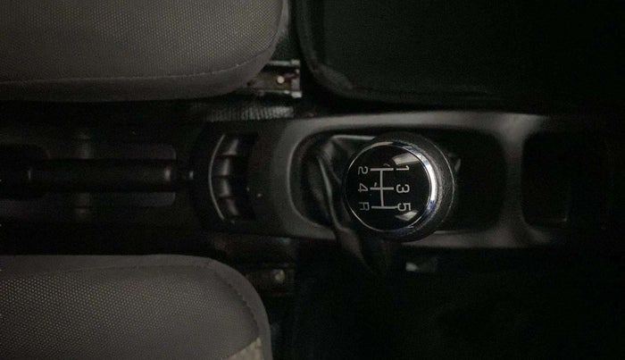 2014 Maruti Wagon R 1.0 LXI, Petrol, Manual, 1,15,818 km, Gear Lever