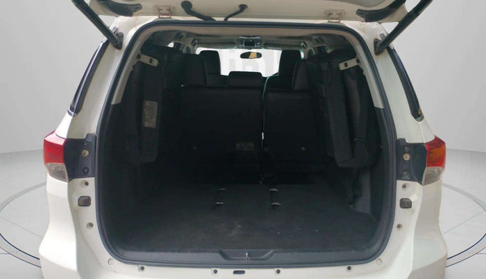 2018 Toyota Fortuner 2.8 4X2 MT, Diesel, Manual, 81,350 km, Boot Inside
