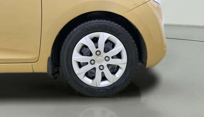 2014 Hyundai Eon SPORTZ, Petrol, Manual, 10,355 km, Right Front Wheel