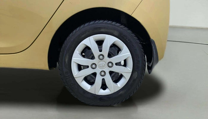 2014 Hyundai Eon SPORTZ, Petrol, Manual, 10,355 km, Left Rear Wheel