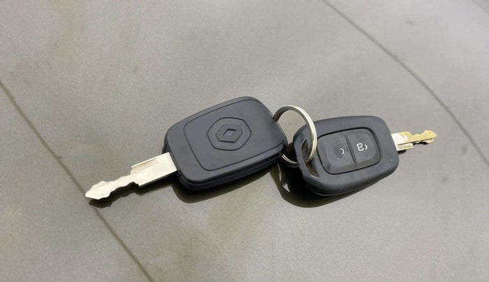 2018 Renault Kwid CLIMBER 1.0 AMT, Petrol, Automatic, 67,527 km, Key Close Up