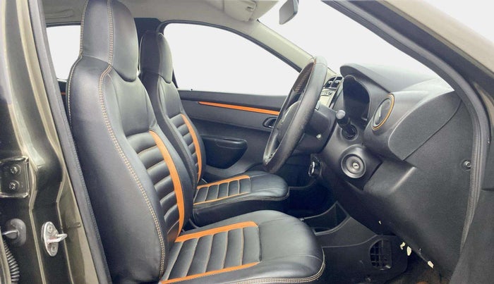 2018 Renault Kwid CLIMBER 1.0 AMT, Petrol, Automatic, 67,527 km, Right Side Front Door Cabin