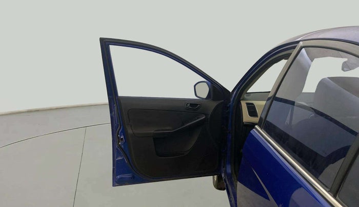 2015 Tata Zest XM PETROL, Petrol, Manual, 1,15,576 km, LHS Front Door