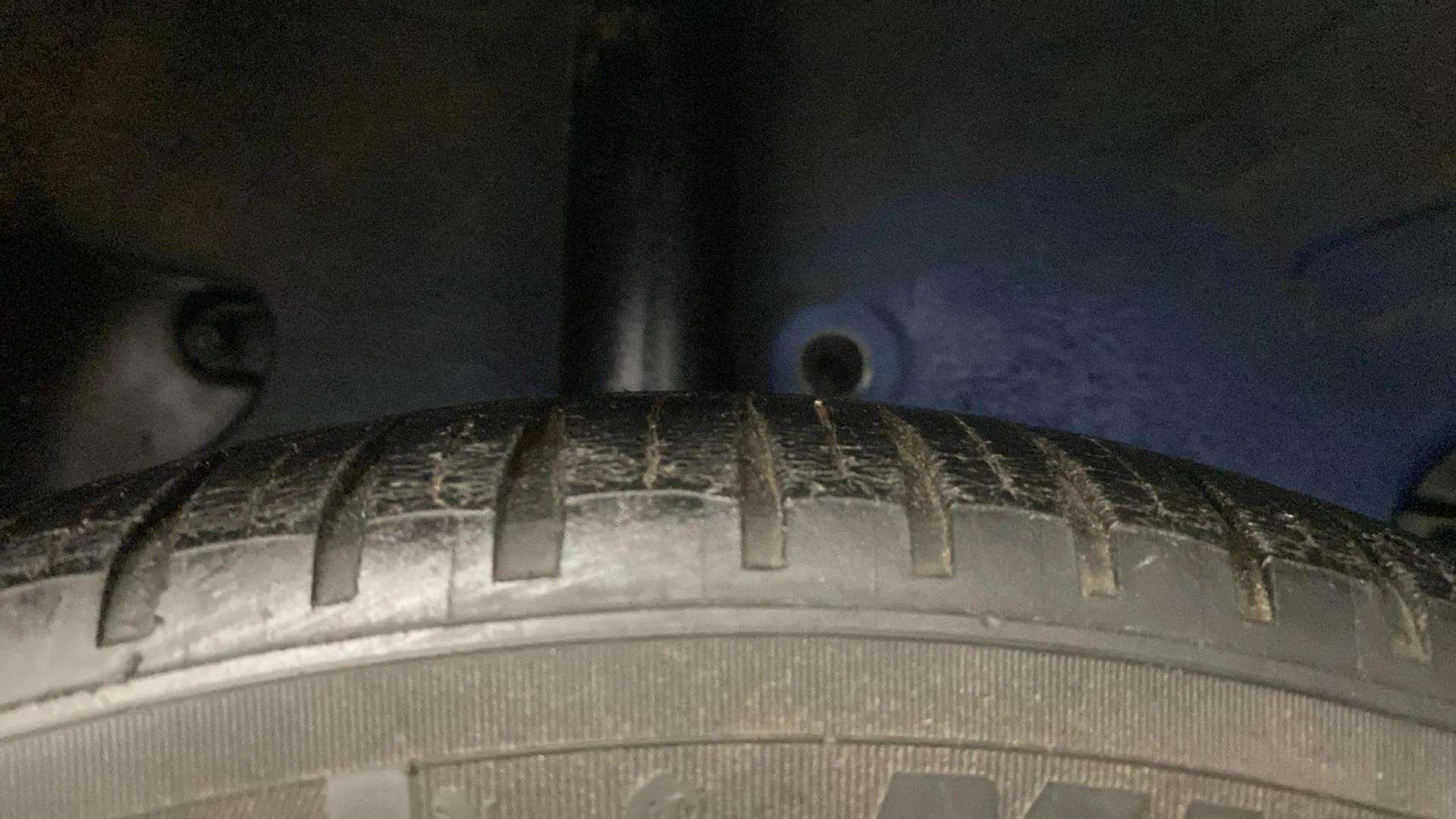 RHS-Rear-Tyre-Tread-19