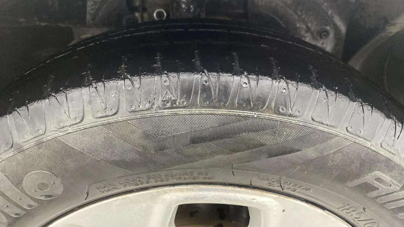 2018 Ford New Figo TITANIUM1.5 DIESEL, Diesel, Manual, 1,45,516 km, Left Front Tyre Tread