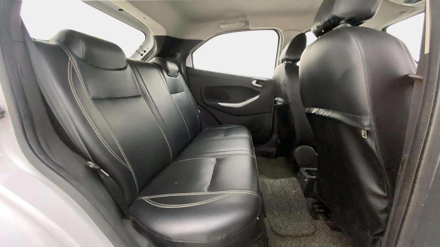 2018 Ford New Figo TITANIUM1.5 DIESEL, Diesel, Manual, 1,45,516 km, Right Side Rear Door Cabin