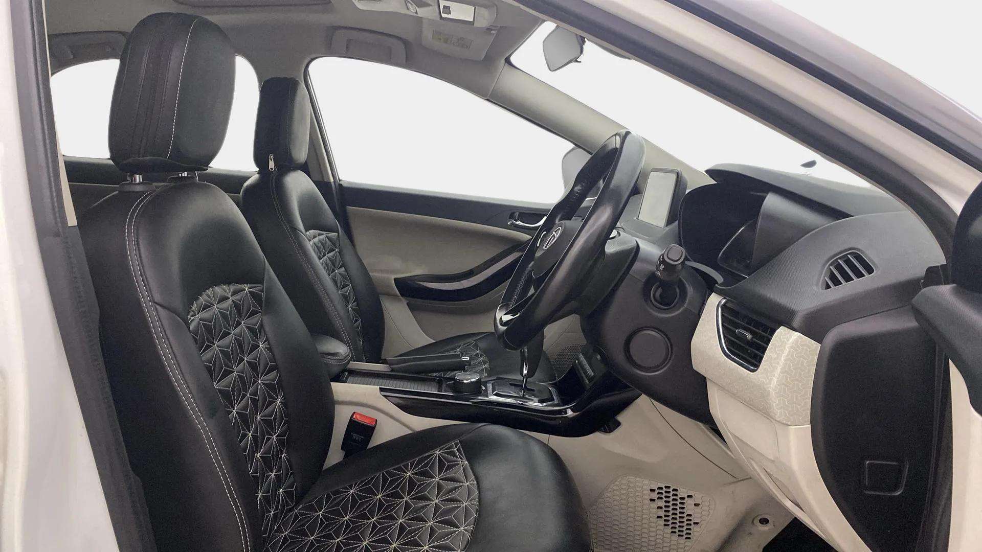 Front-Cabin-View