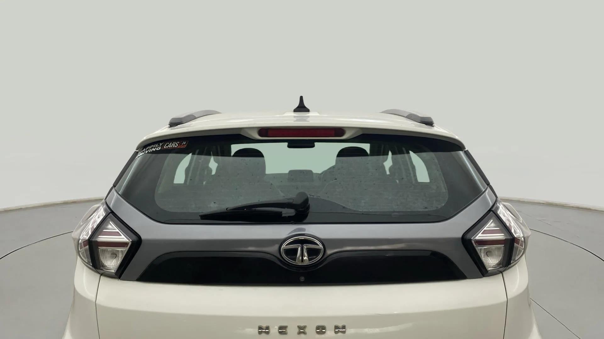 Rear-Windshield---Roof-25