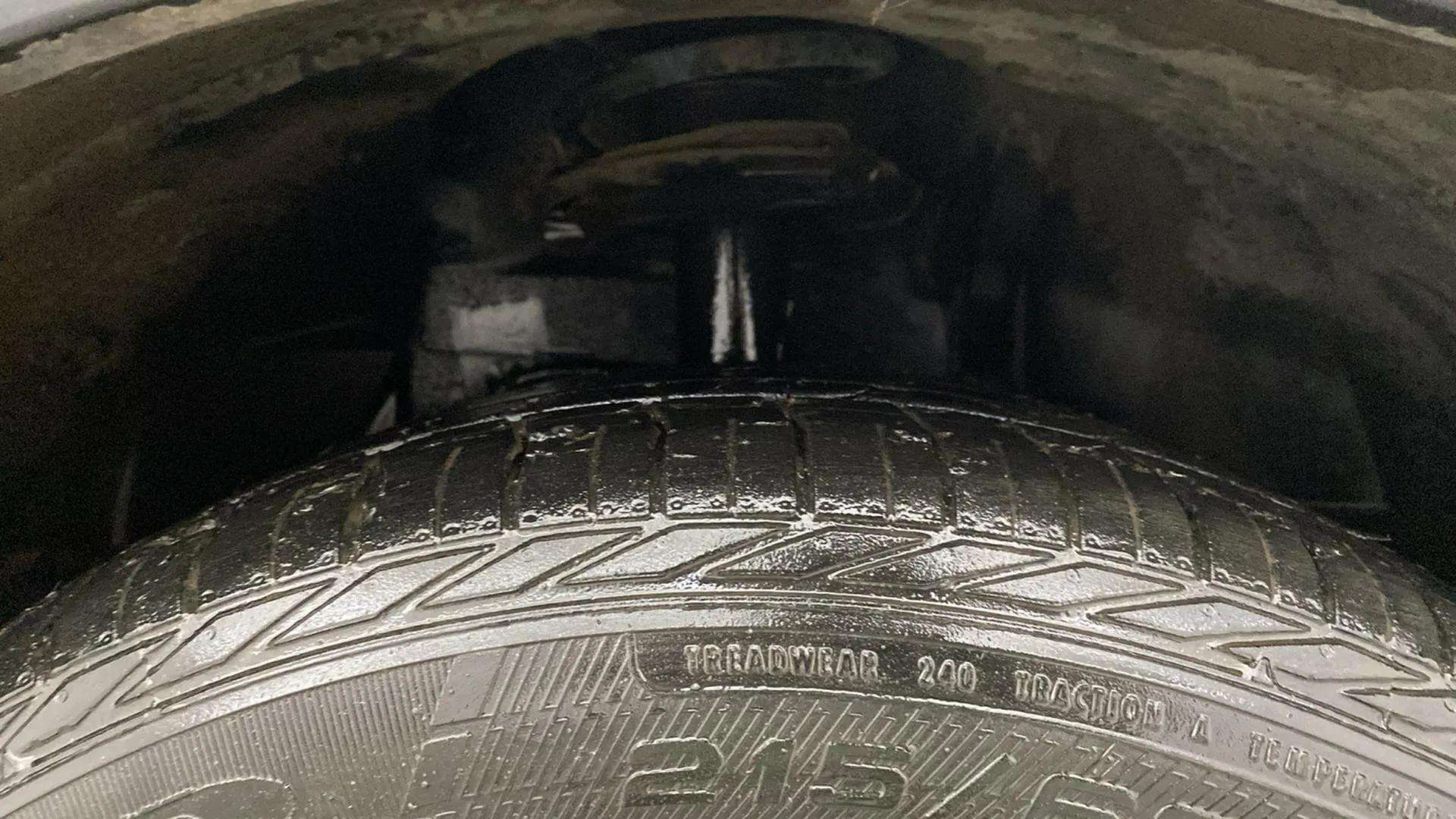 RHS-Front-Tyre-Tread-18