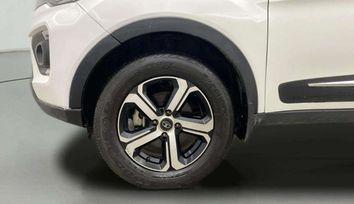 2021 Tata NEXON XZA PLUS (O) PETROL, Petrol, Automatic, 52,666 km, Left Front Wheel