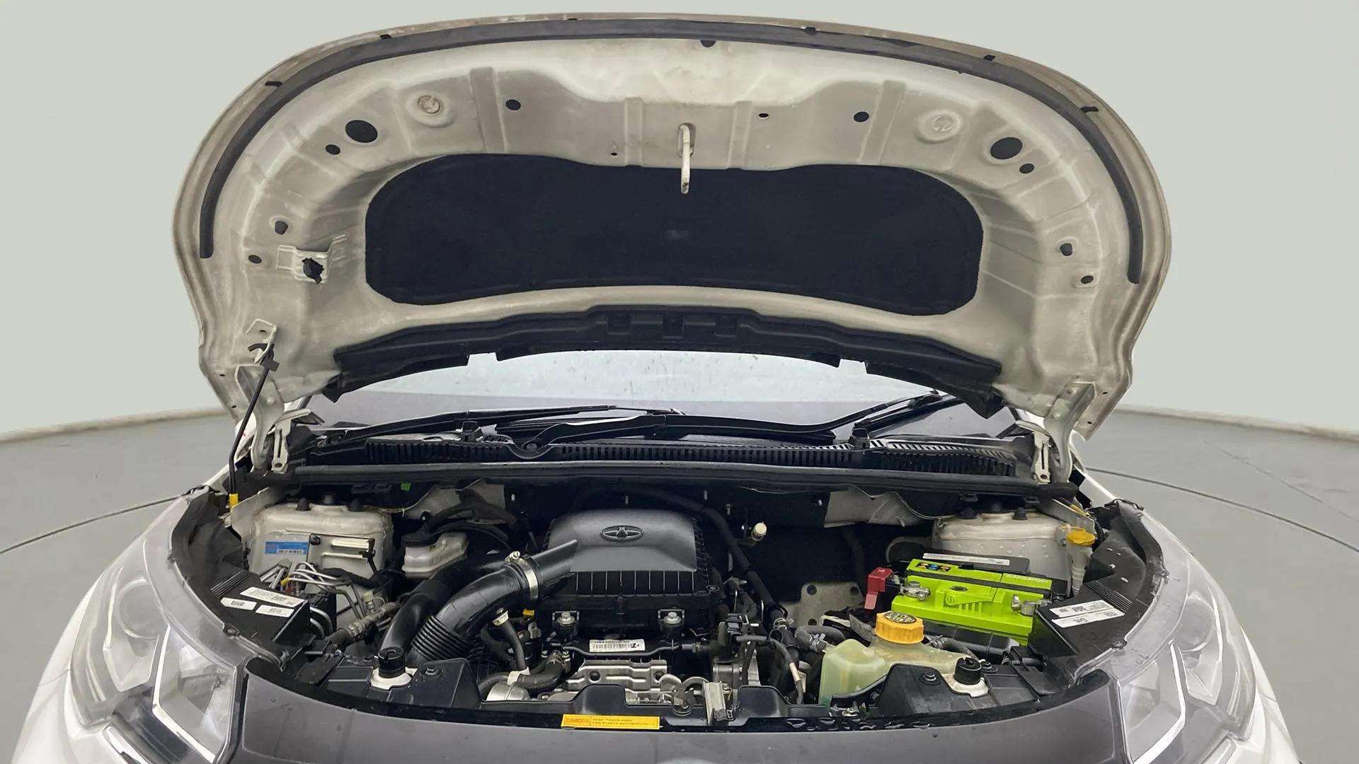 Engine-Full-View-With-Bonnet-Open-13