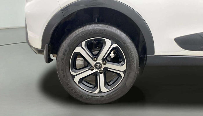 2021 Tata NEXON XZA PLUS (O) PETROL, Petrol, Automatic, 52,666 km, Right Rear Wheel