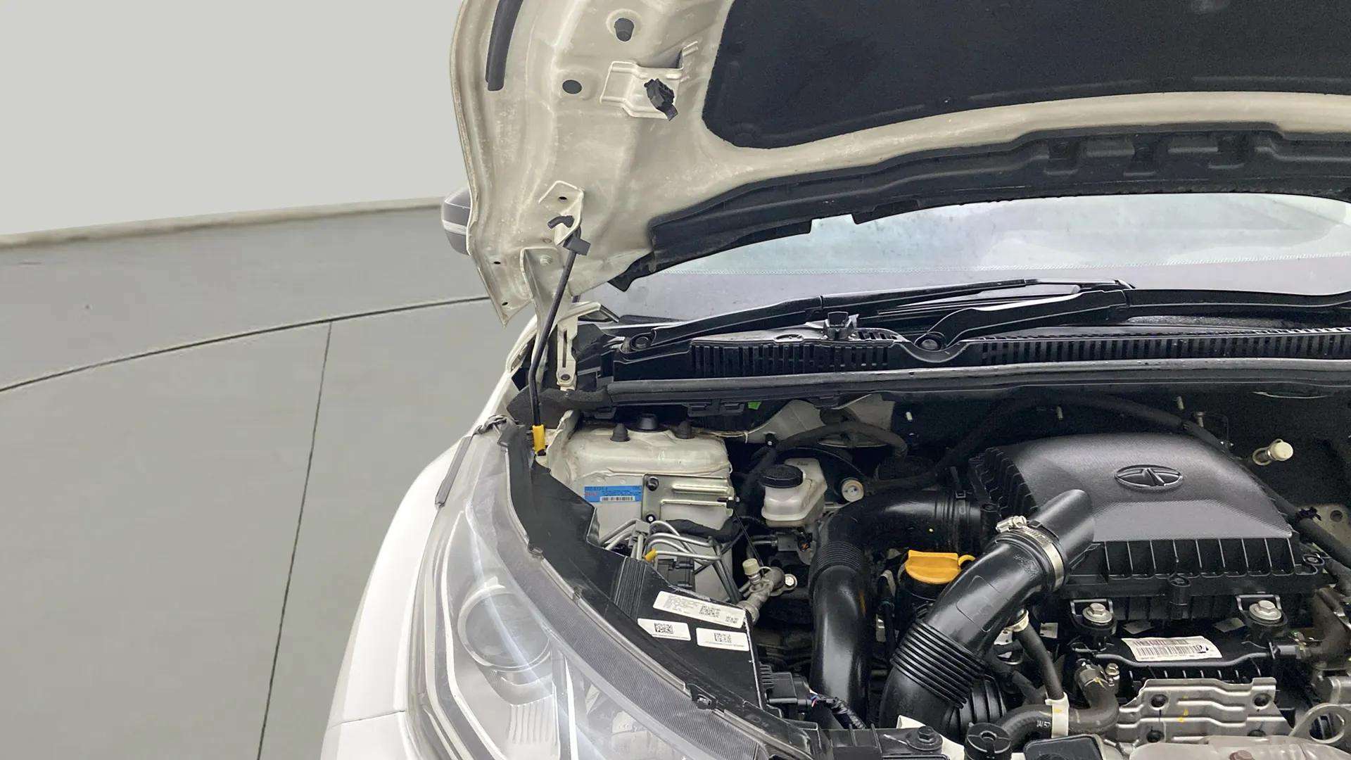 Engine-Right-Aligned--11