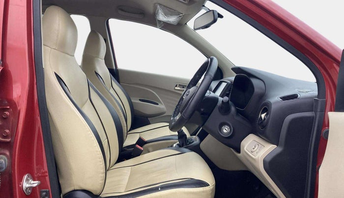 2019 Hyundai NEW SANTRO SPORTZ MT, Petrol, Manual, 16,700 km, Right Side Front Door Cabin