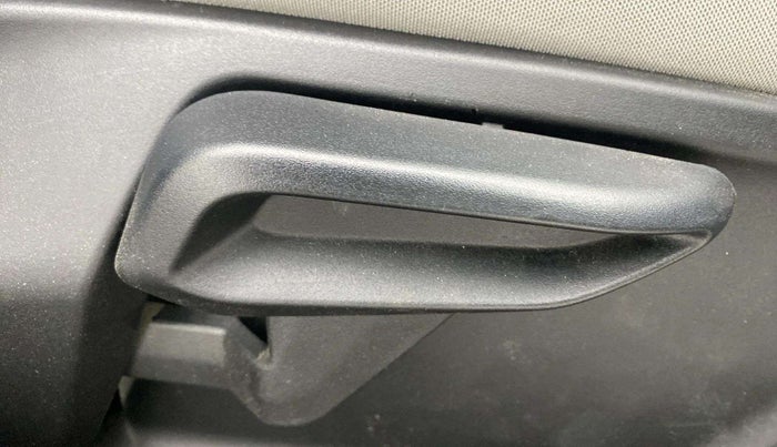 2020 Tata TIGOR XZA PLUS PETROL, Petrol, Automatic, 35,250 km, Driver Side Adjustment Panel