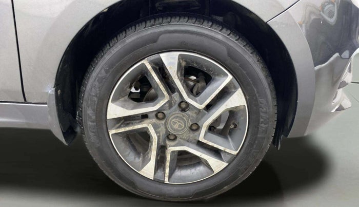 2020 Tata TIGOR XZA PLUS PETROL, Petrol, Automatic, 35,250 km, Right Front Wheel
