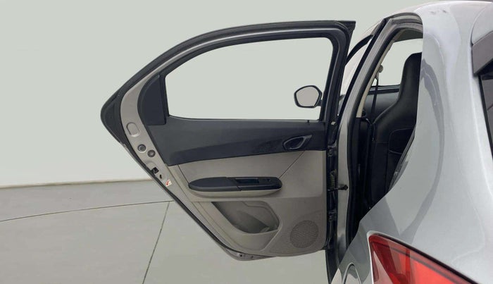 2018 Tata Tiago XT PETROL, Petrol, Manual, 1,02,427 km, LHS Rear Door
