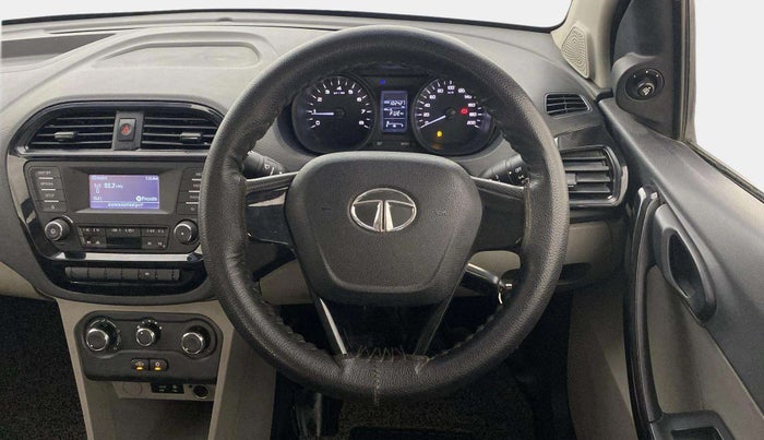 2018 Tata Tiago XT PETROL, Petrol, Manual, 1,02,427 km, Steering Wheel Close Up