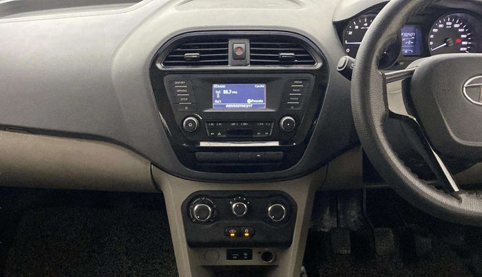 2018 Tata Tiago XT PETROL, Petrol, Manual, 1,02,427 km, Air Conditioner