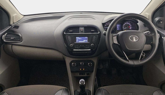 2018 Tata Tiago XT PETROL, Petrol, Manual, 1,02,427 km, Dashboard