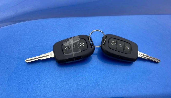 2020 Renault Duster RXZ 1.3 TURBO PETROL MT, Petrol, Manual, 47,810 km, Key Close Up