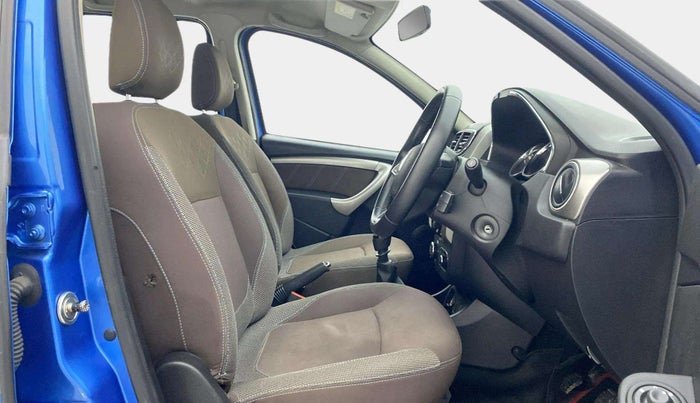 2020 Renault Duster RXZ 1.3 TURBO PETROL MT, Petrol, Manual, 47,810 km, Right Side Front Door Cabin
