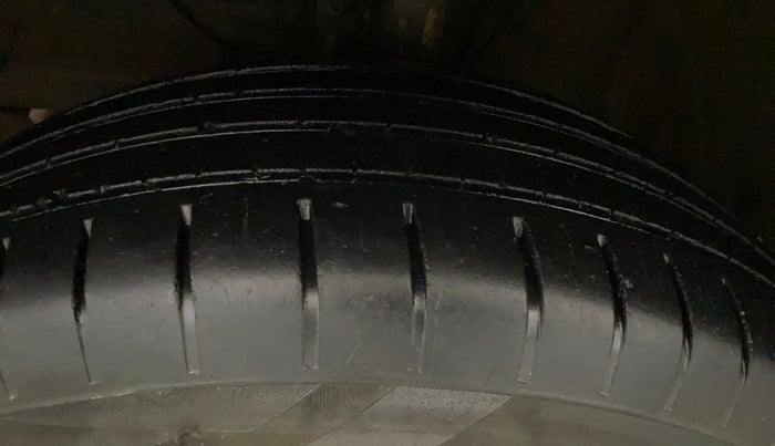 2023 Maruti Baleno SIGMA PETROL 1.2, Petrol, Manual, 40,677 km, Left Front Tyre Tread