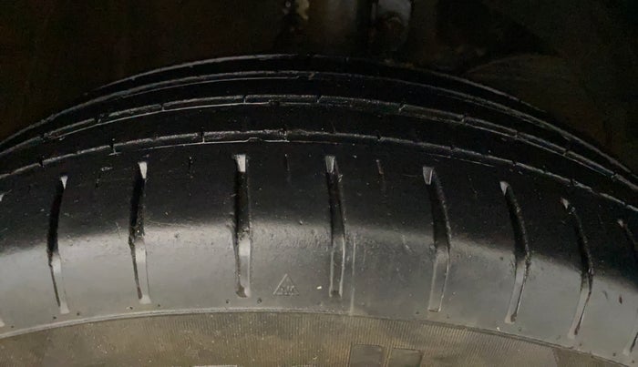2023 Maruti Baleno SIGMA PETROL 1.2, Petrol, Manual, 40,677 km, Right Front Tyre Tread