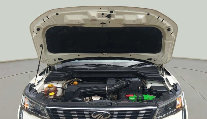 2019 Mahindra XUV300 W8 (O) 1.5 DIESEL, Diesel, Manual, 1,13,168 km, Open Bonet