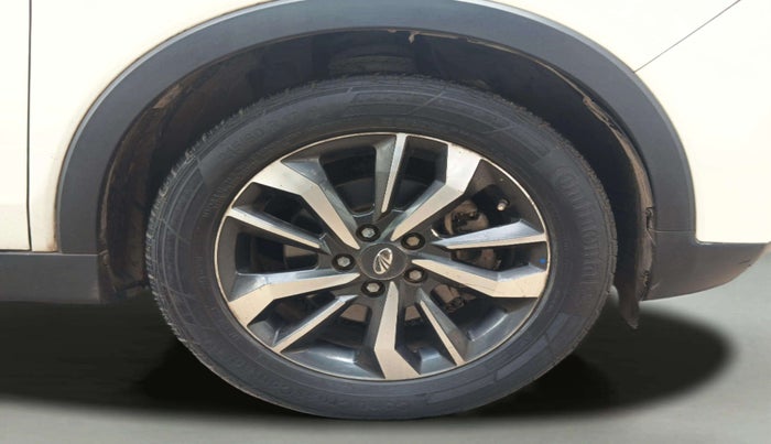 2019 Mahindra XUV300 W8 (O) 1.5 DIESEL, Diesel, Manual, 1,13,168 km, Right Front Wheel