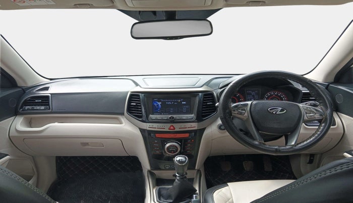 2019 Mahindra XUV300 W8 (O) 1.5 DIESEL, Diesel, Manual, 1,13,168 km, Dashboard