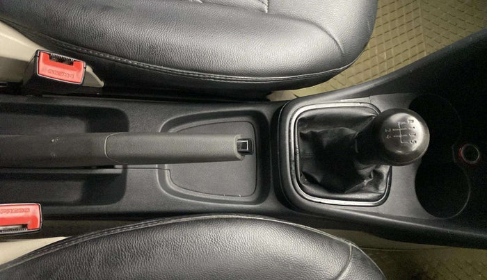2013 Volkswagen Polo COMFORTLINE 1.2L PETROL, Petrol, Manual, 56,736 km, Gear Lever