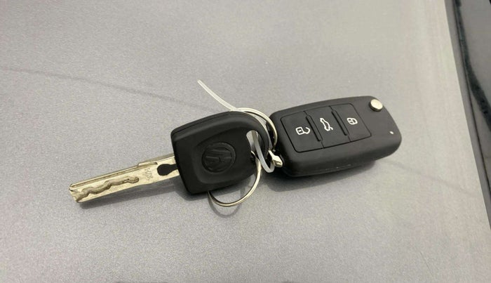 2013 Volkswagen Polo COMFORTLINE 1.2L PETROL, Petrol, Manual, 56,736 km, Key Close Up