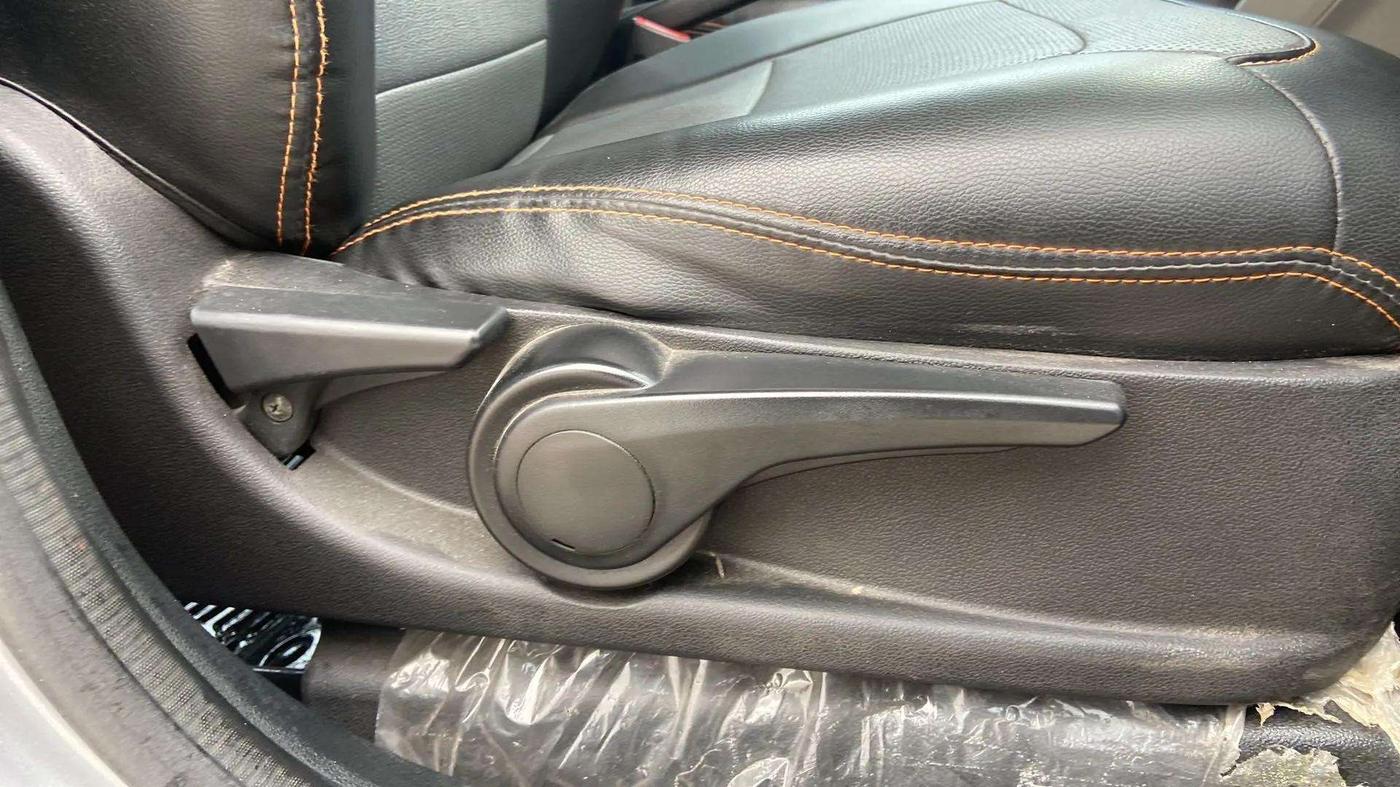 2018 Tata Tiago XZ PLUS PETROL, Petrol, Manual, 57,217 km, Driver Side Adjustment Panel