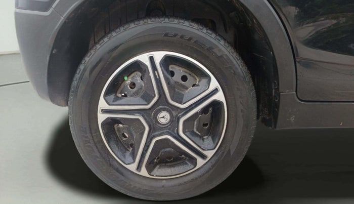 2021 Mahindra XUV300 W4 1.2 PETROL, Petrol, Manual, 45,836 km, Right Rear Wheel