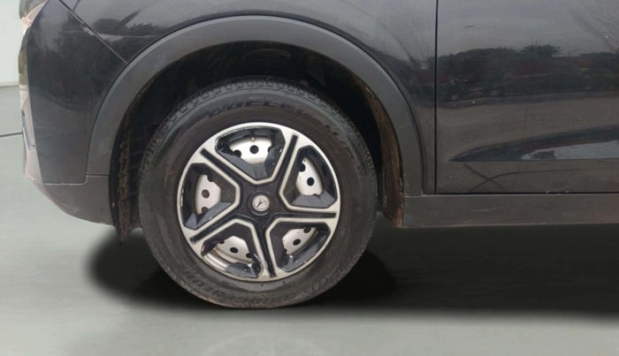 2021 Mahindra XUV300 W4 1.2 PETROL, Petrol, Manual, 45,836 km, Left Front Wheel