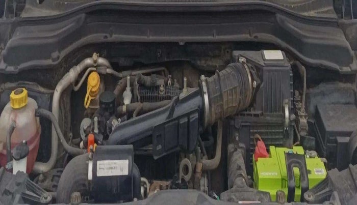 2021 Mahindra XUV300 W4 1.2 PETROL, Petrol, Manual, 45,836 km, Engine View