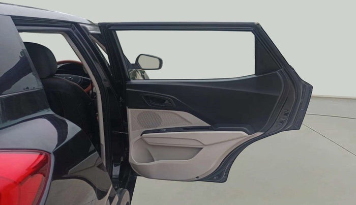 2021 Mahindra XUV300 W4 1.2 PETROL, Petrol, Manual, 45,836 km, RHS Rear Door