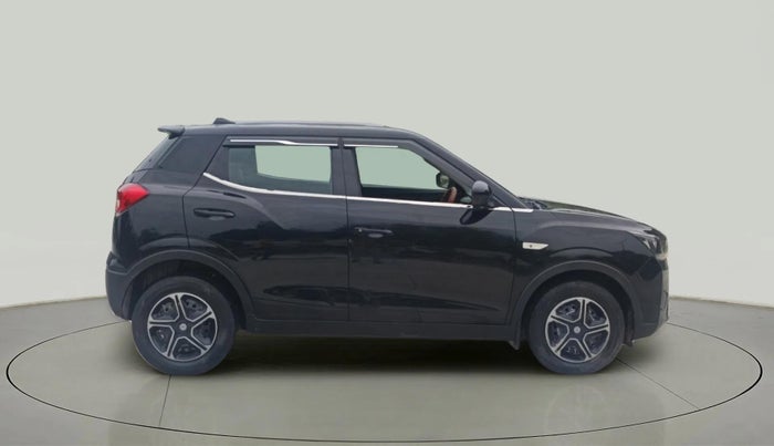 2021 Mahindra XUV300 W4 1.2 PETROL, Petrol, Manual, 45,836 km, Right Side View