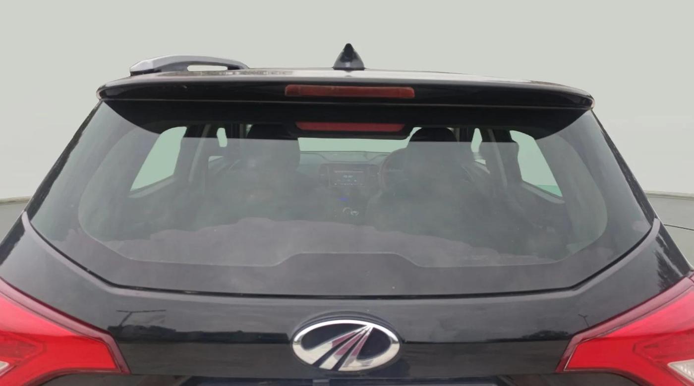 2021 Mahindra XUV300 W4 1.2 PETROL, Petrol, Manual, 45,836 km, Rear Windshield