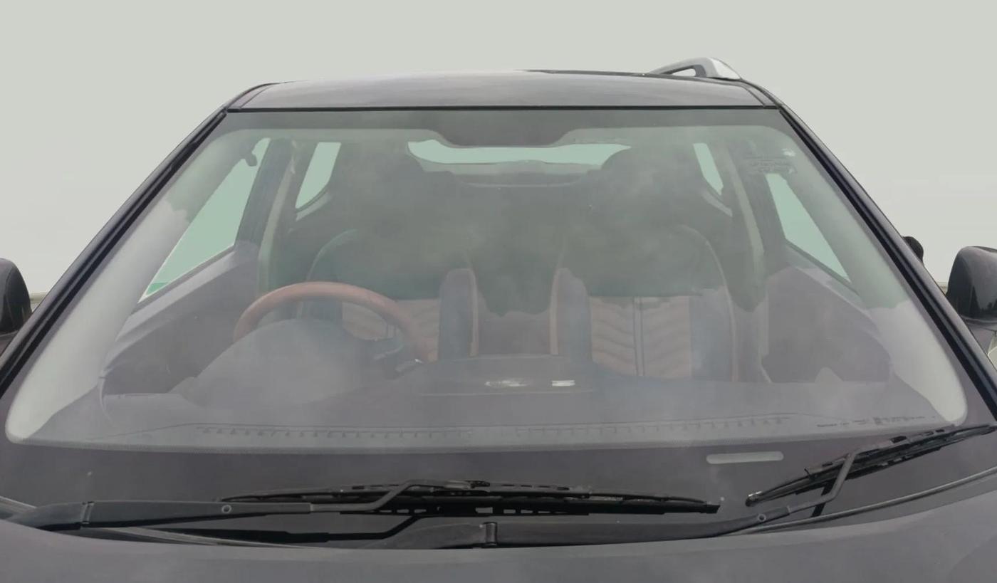 2021 Mahindra XUV300 W4 1.2 PETROL, Petrol, Manual, 45,836 km, Front Windshield