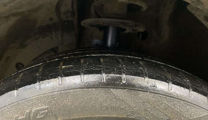 2016 Maruti Baleno ALPHA PETROL 1.2, Petrol, Manual, 64,187 km, Left Front Tyre Tread