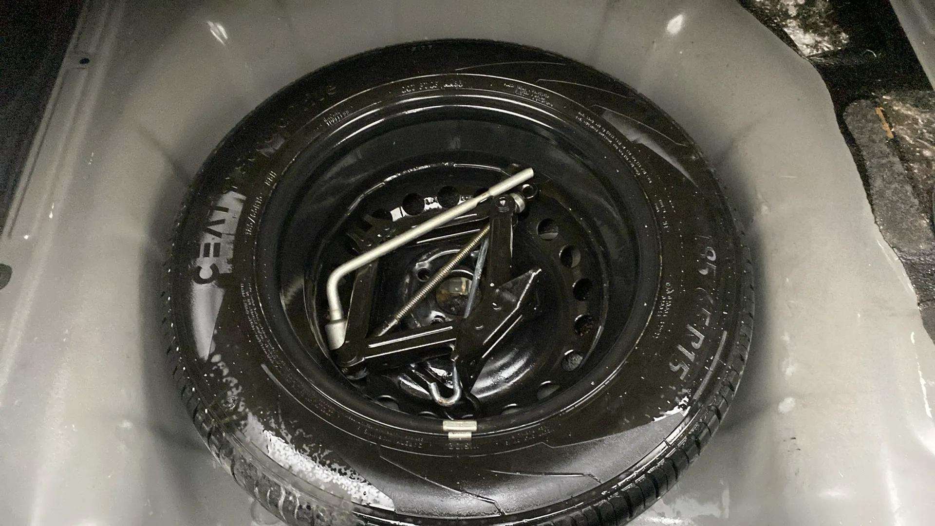 Spare-Tyre-22