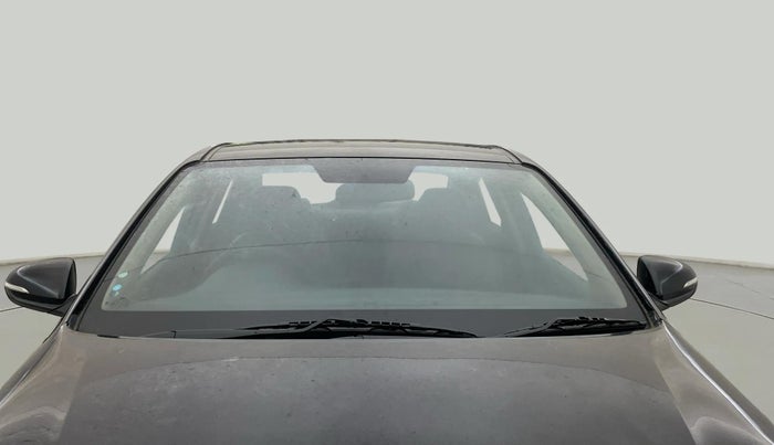 2018 Hyundai Verna 1.6 EX VTVT AT, Petrol, Automatic, 37,765 km, Front Windshield