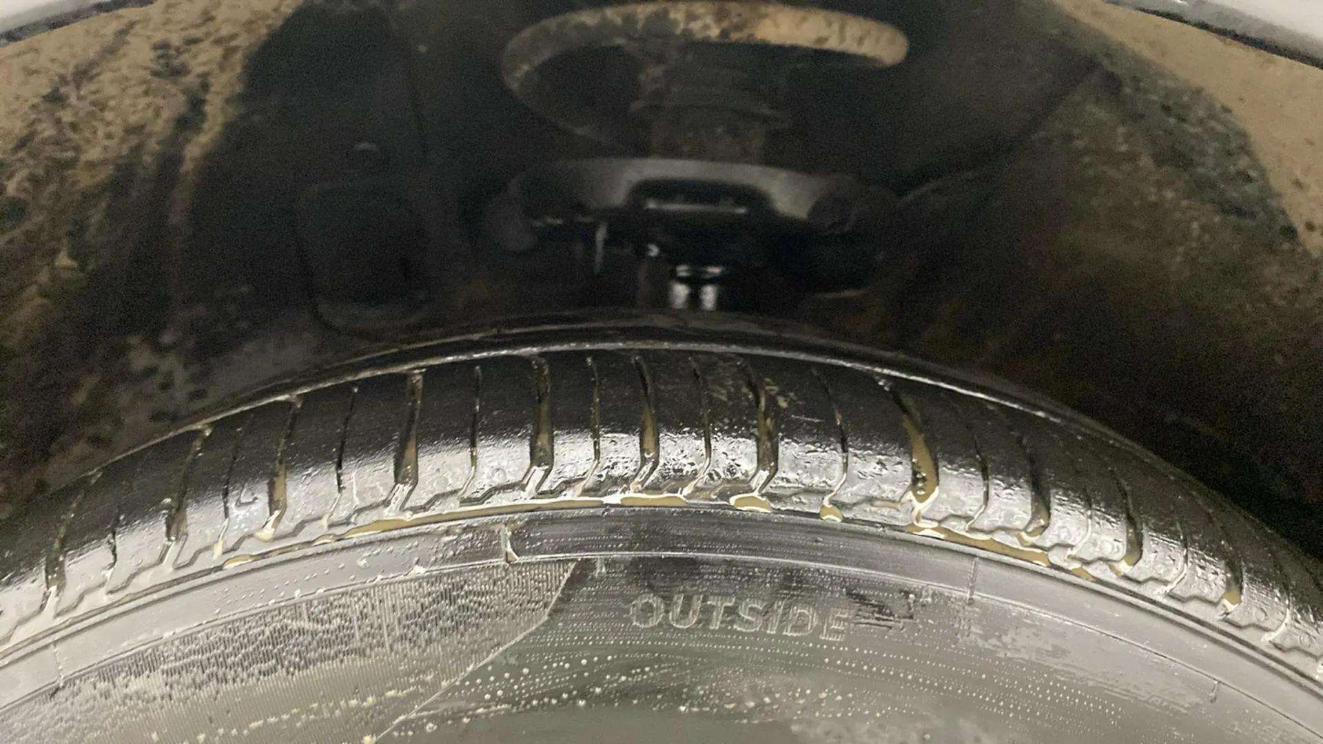 LHS-Front-Tyre-Tread-20