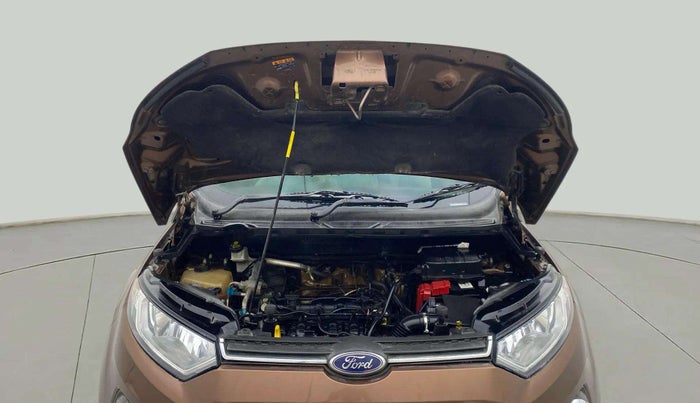 2017 Ford Ecosport TITANIUM 1.5L PETROL, Petrol, Manual, 1,21,247 km, Open Bonet