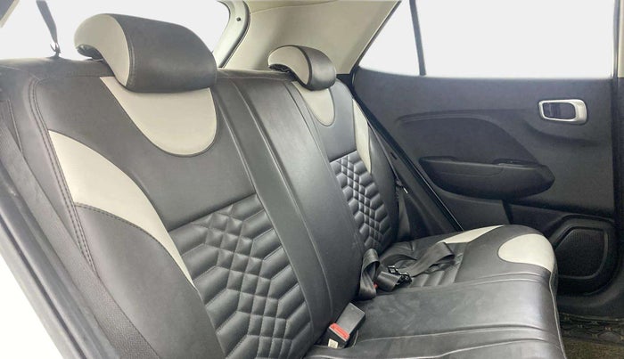 2020 Hyundai VENUE SX 1.0 TURBO IMT, Petrol, Manual, 63,688 km, Right Side Rear Door Cabin